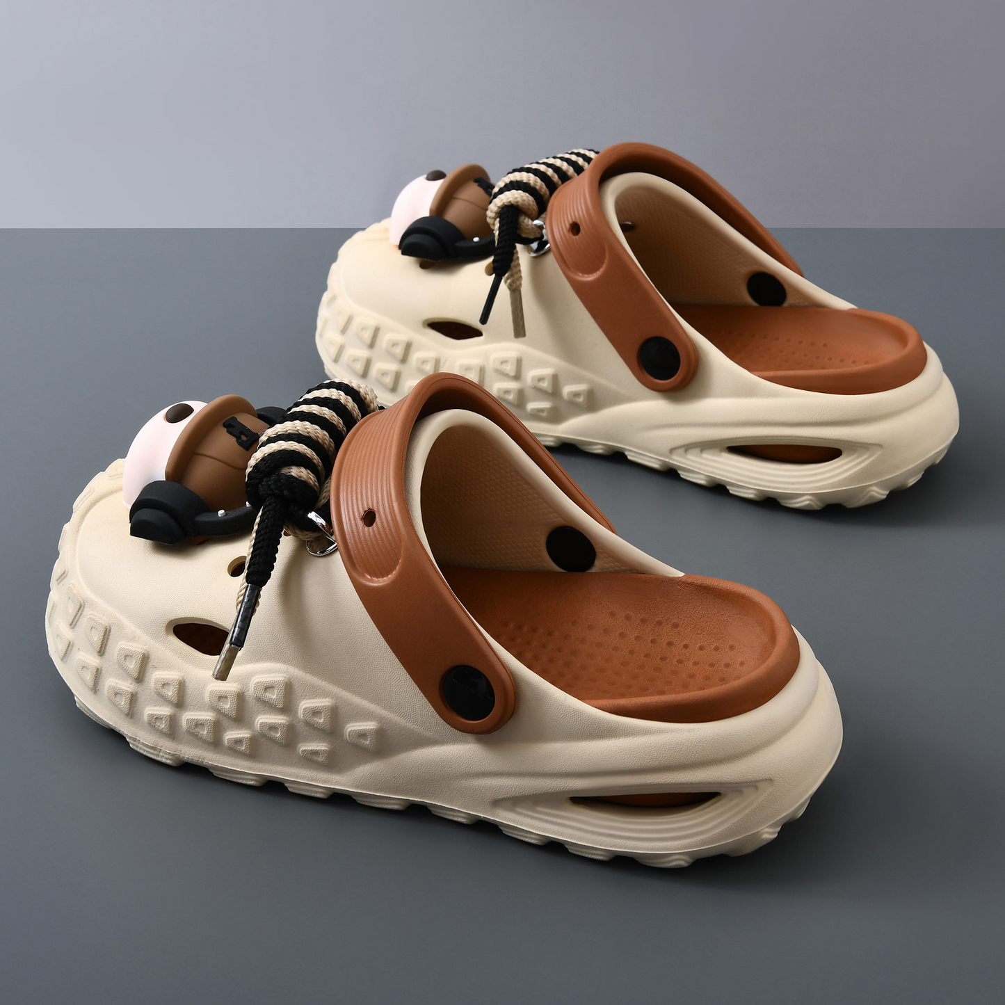 Hype Beatz Laced Clogs - Female